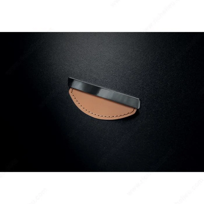 Poignée contemporaine en cuir et en métal à encastrer - MN2467Z